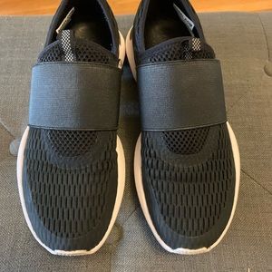 Sorel fashion shoes. Worn a handful of times.